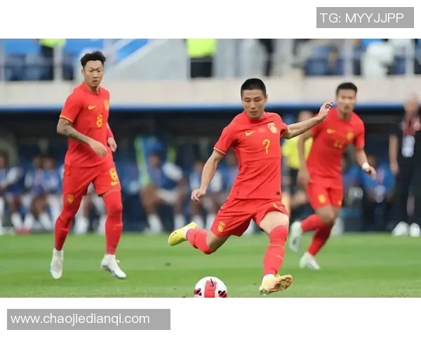 全国锦标赛回顾：上海足球队展现出色耐力与团队精神的精彩表现